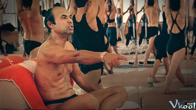 Xem Phim Bikram: Từ Bậc Thầy Yoga Đến Tội Phạm Tình Dục - Bikram: Yogi, Guru, Predator - Vkool.Net - Ảnh 2